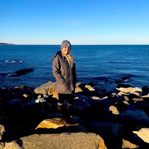 Meet your Posher, Gillian